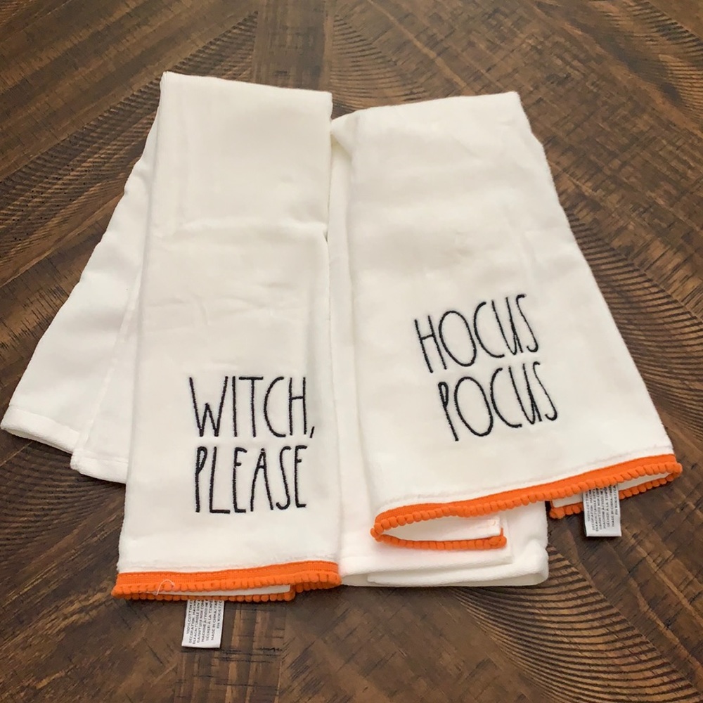 Halloween hand towels set of 2